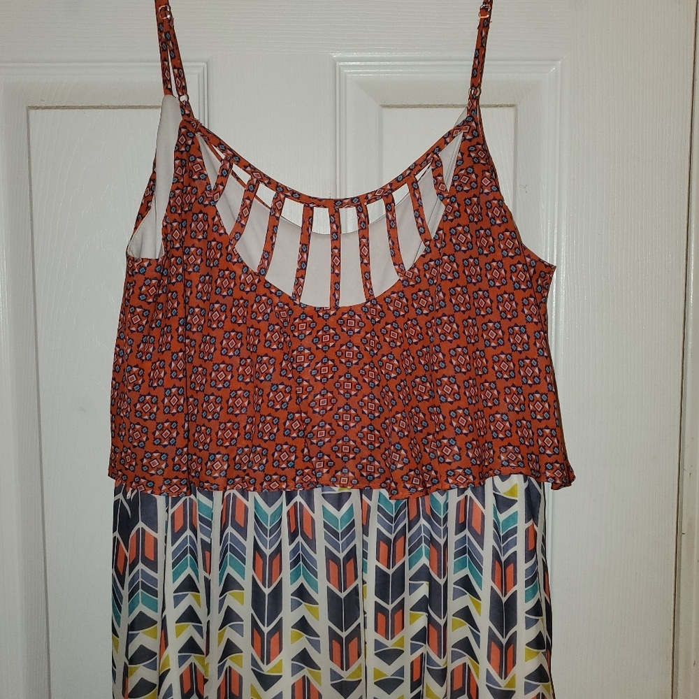 Dress - Picture 3 of 4